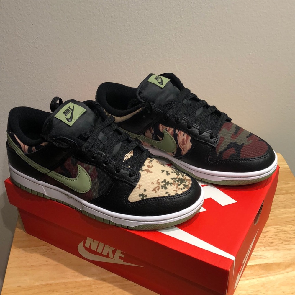 Nike dunk men 7.5/ women 8.5-9